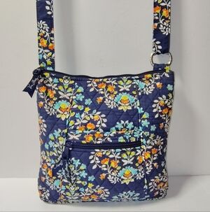 Vera Bradley Chandelier Floral Hipster Crossbody Purse Shoulder Bag Retired